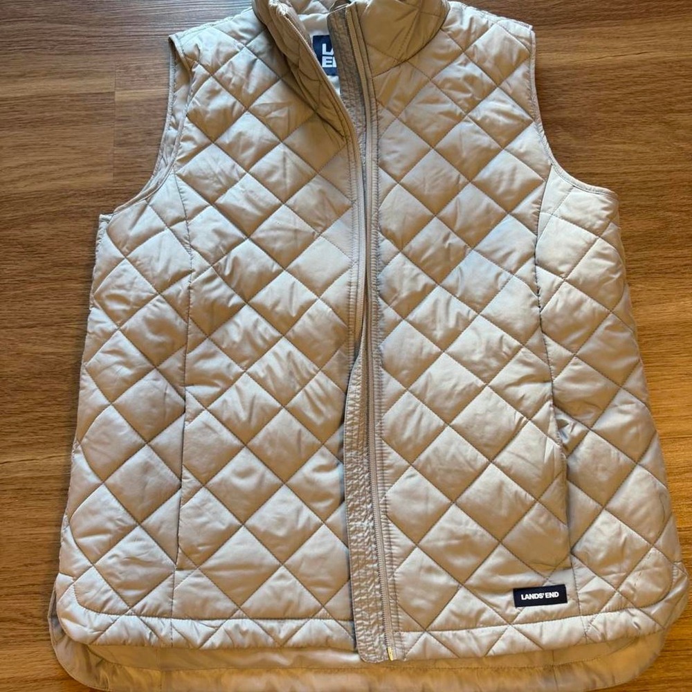 Lands End Womens Quilted Vest Tan Beige Full Zip Sleeveless Jacket Size M 10-12